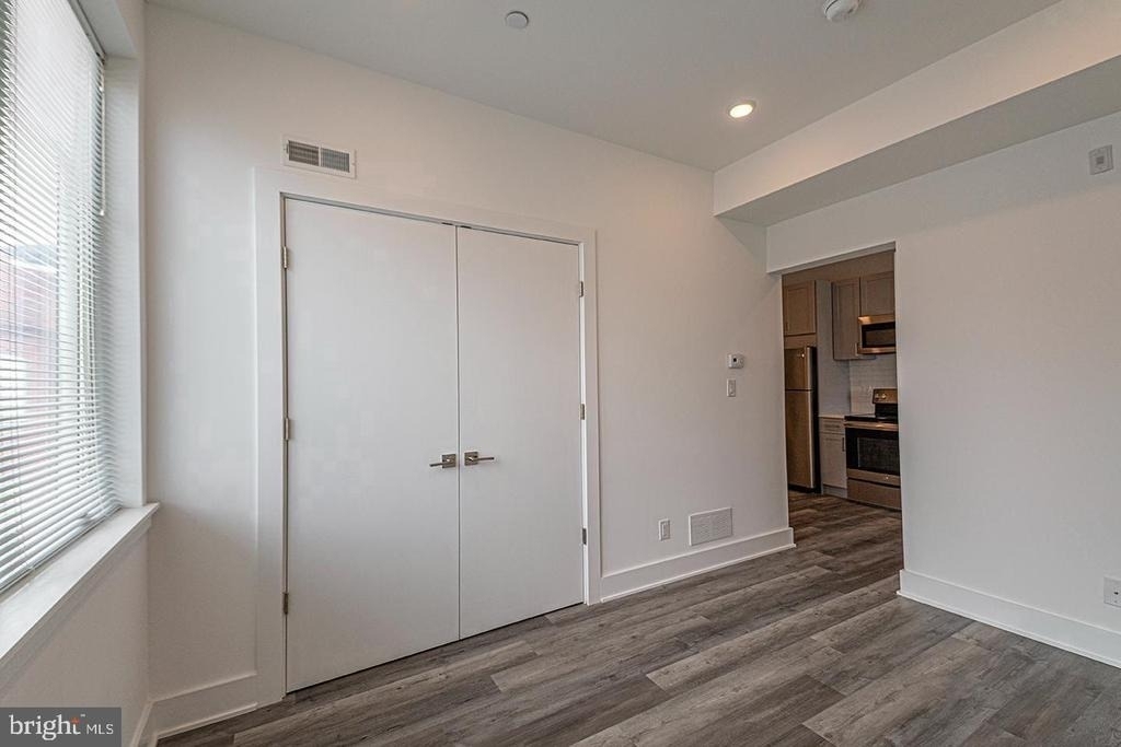1245 Ridge Avenue - Photo 3