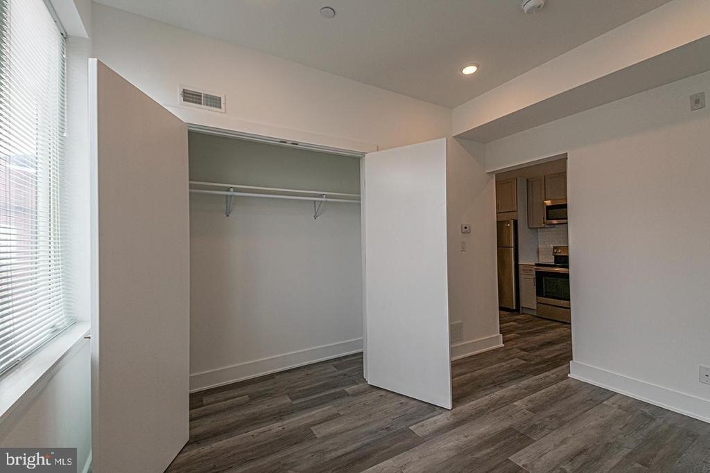 1245 Ridge Avenue - Photo 4