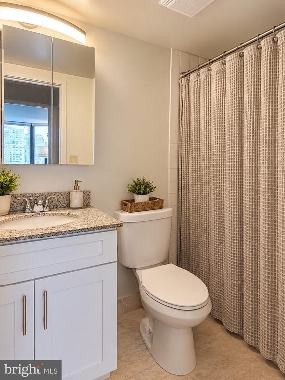 2018 Walnut Street - Photo 4