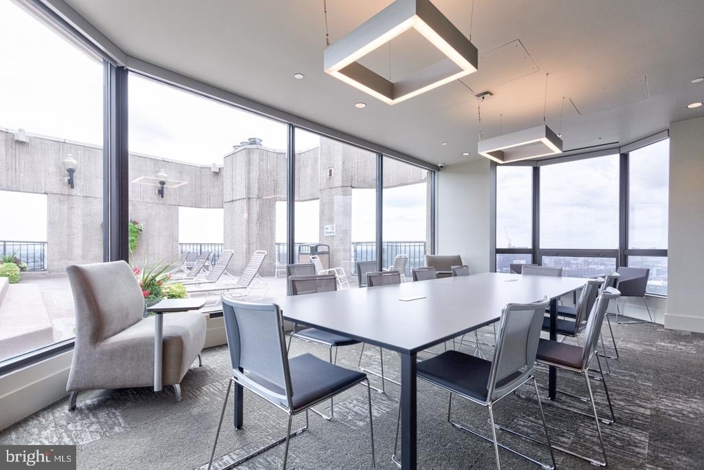 2018 Walnut Street - Photo 10