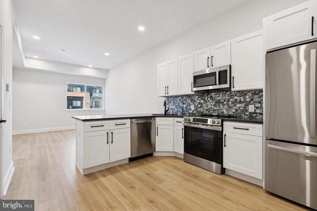 2153 E Lehigh Avenue - Photo 0