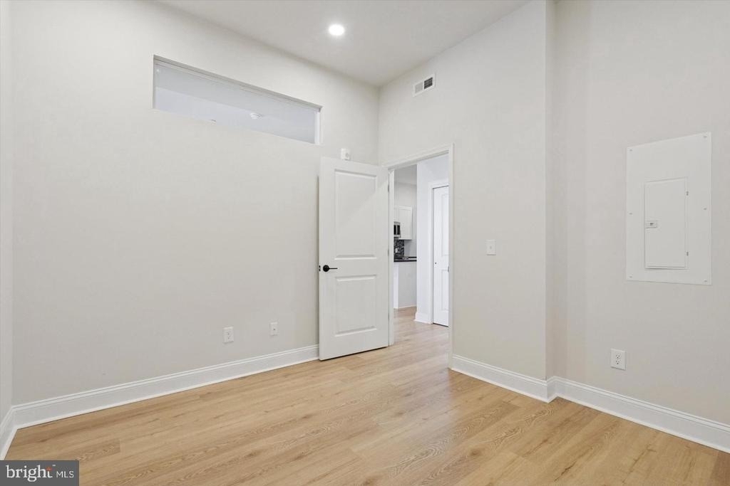 2153 E Lehigh Avenue - Photo 14