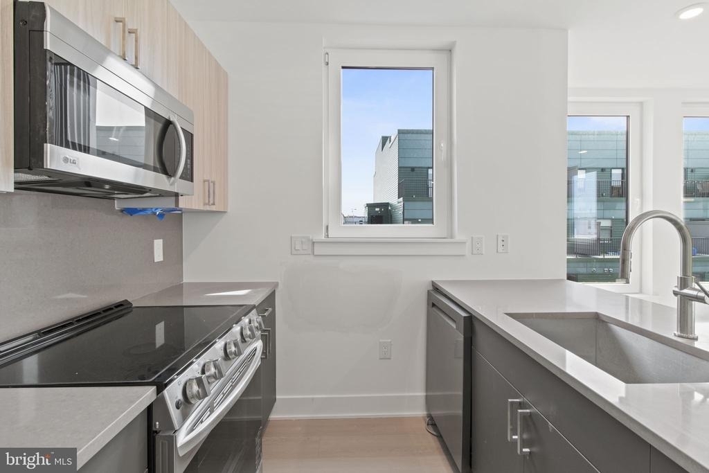 2000 Dreer Street - Photo 1