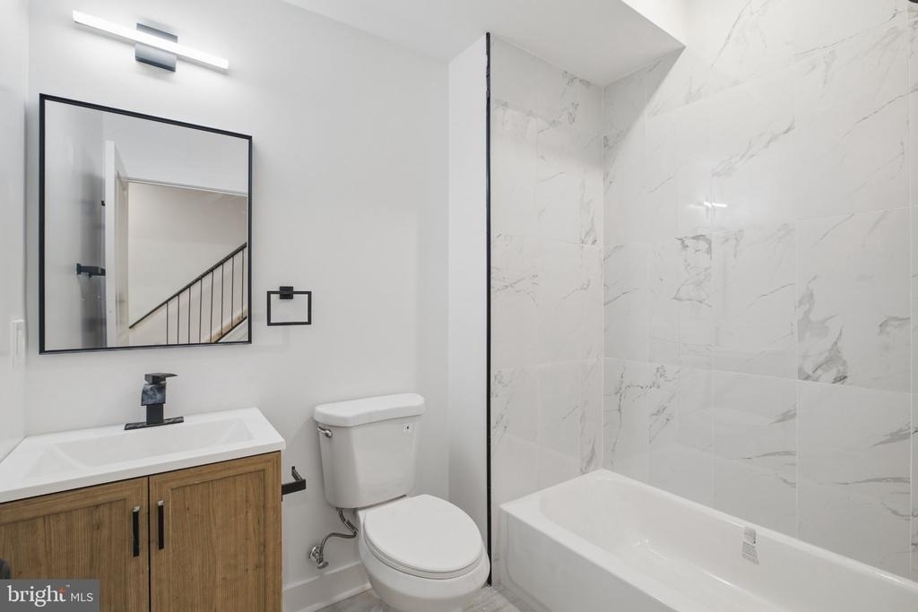 1230 W York Street - Photo 13