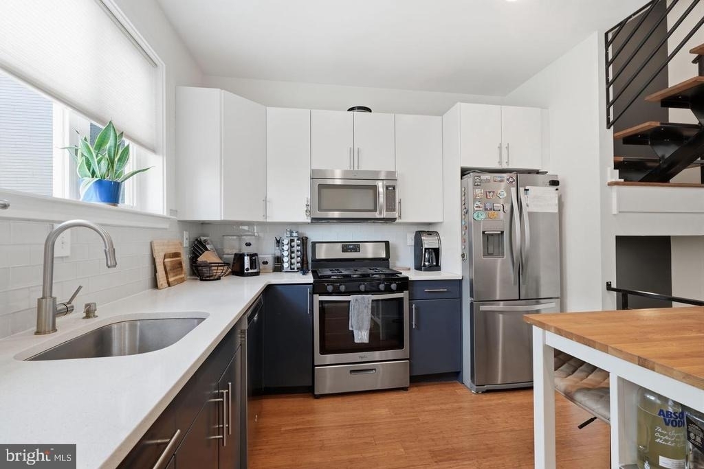 2709 Cambridge Street - Photo 7
