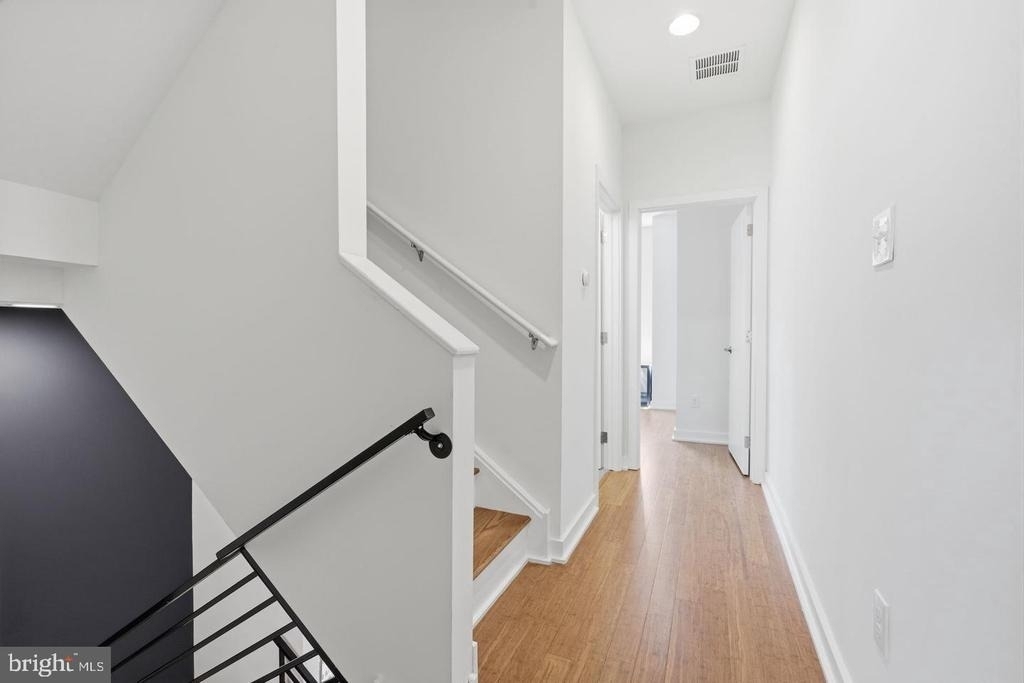 2709 Cambridge Street - Photo 17