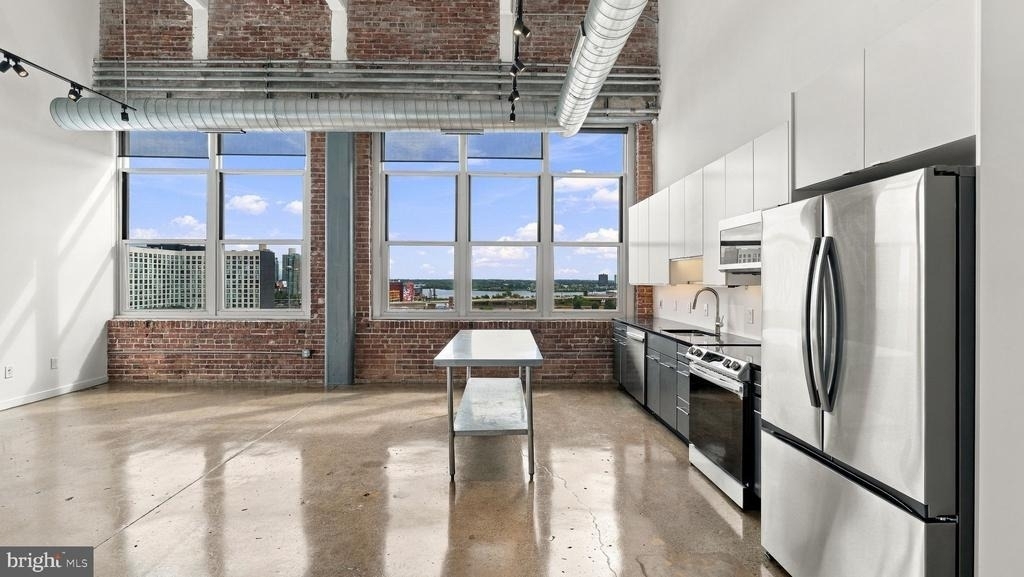 444 N 4th Street - Photo 1