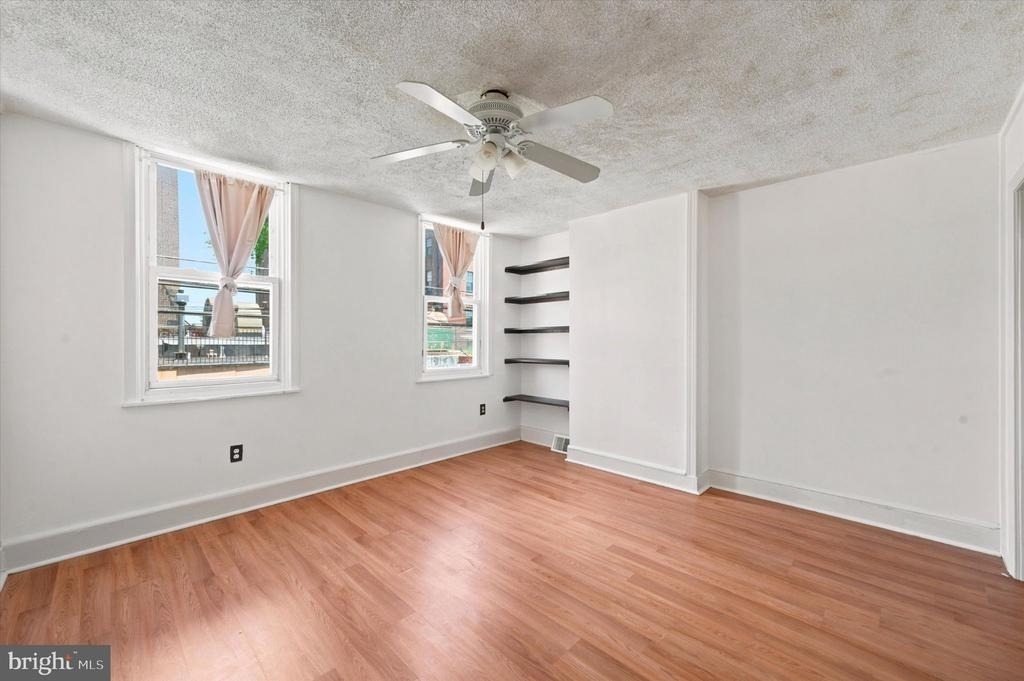 102 E Huntingdon Street - Photo 15