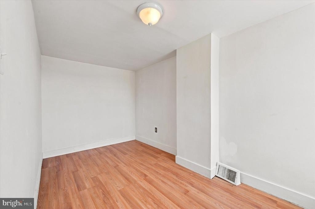 102 E Huntingdon Street - Photo 19