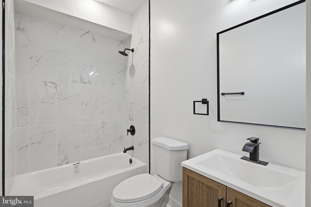 1230 W York Street - Photo 6