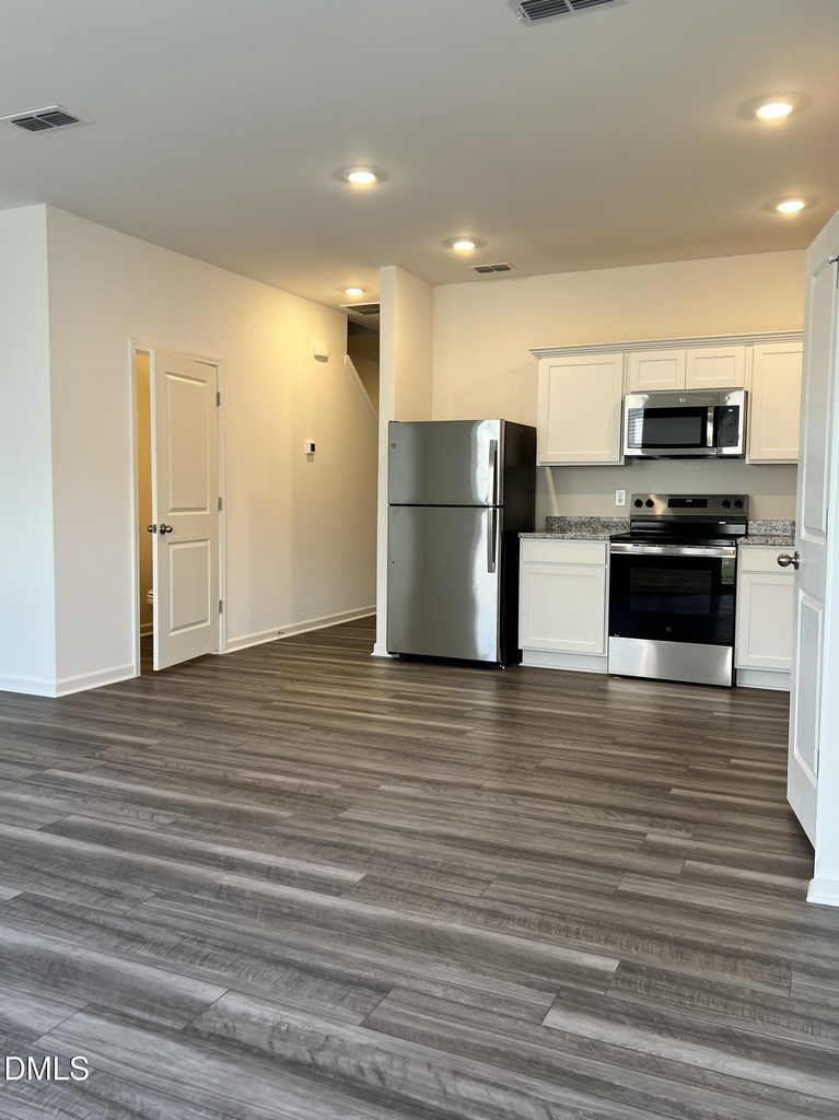 2065 Glen Crossing Drive - Photo 1