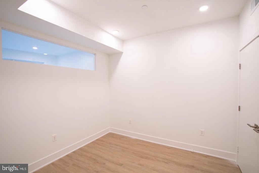 1325 N Lee Street - Photo 14