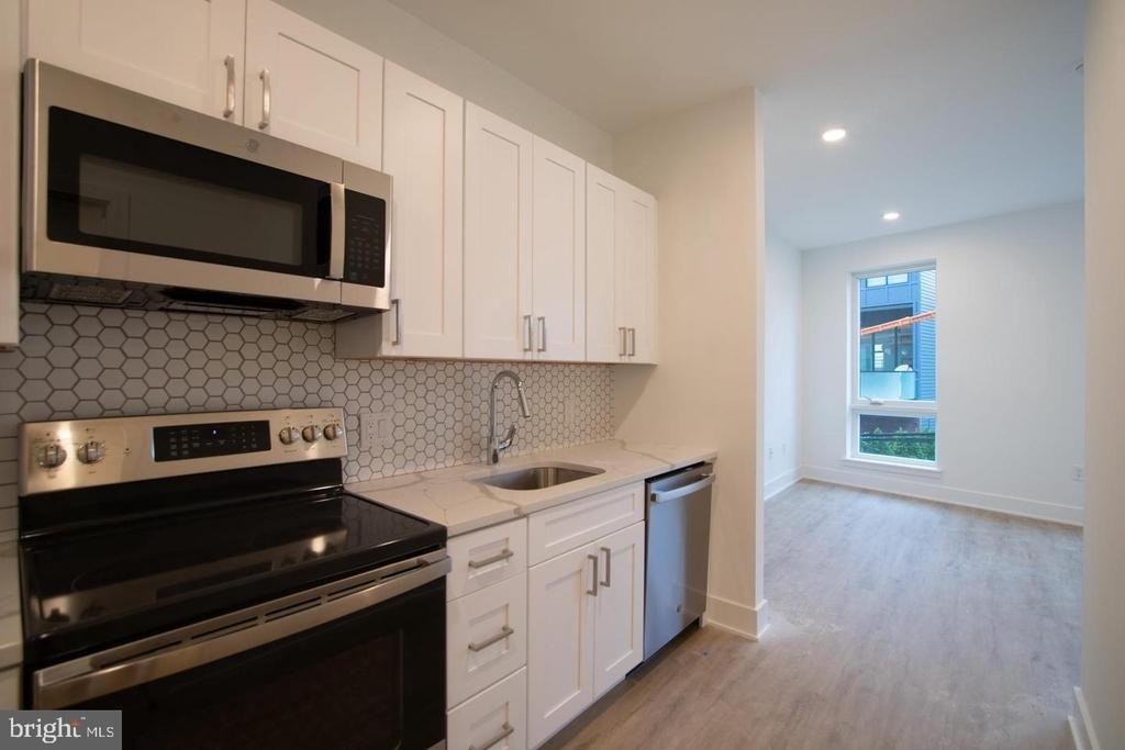 1325 N Lee Street - Photo 10