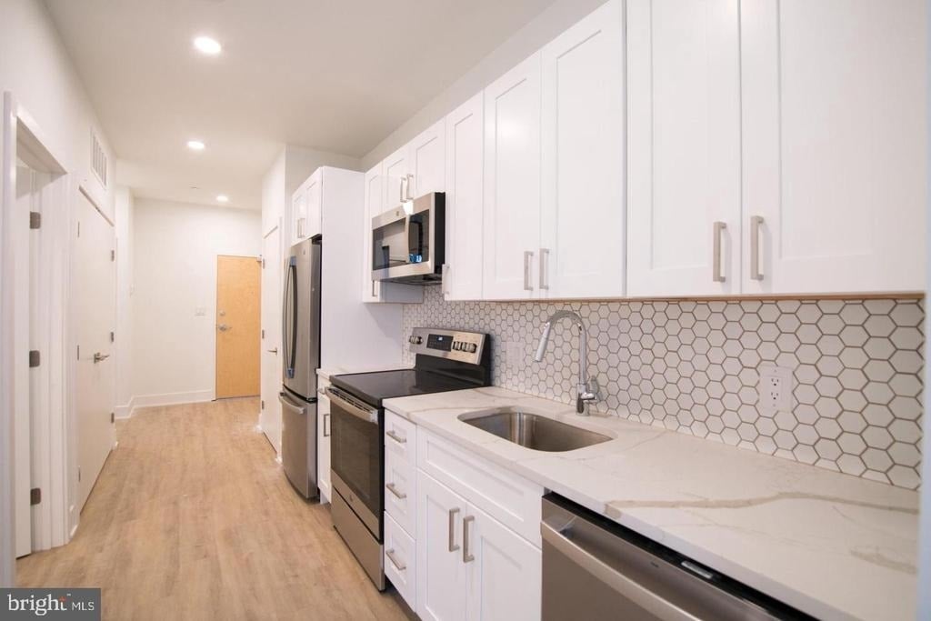 1325 N Lee Street - Photo 8