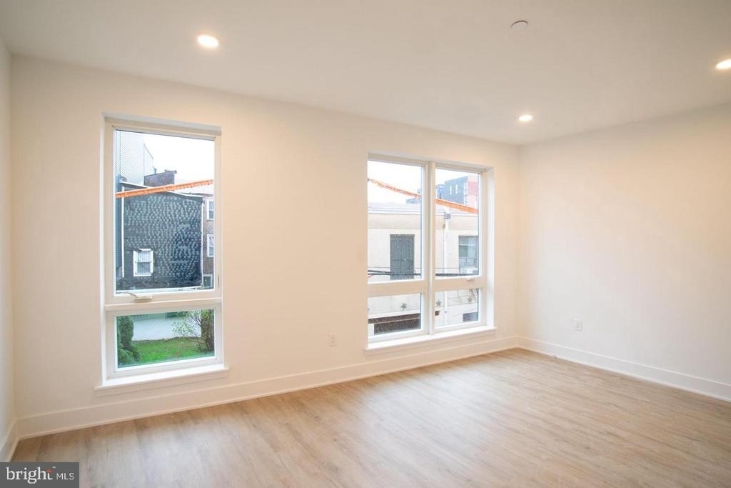 1325 N Lee Street - Photo 7