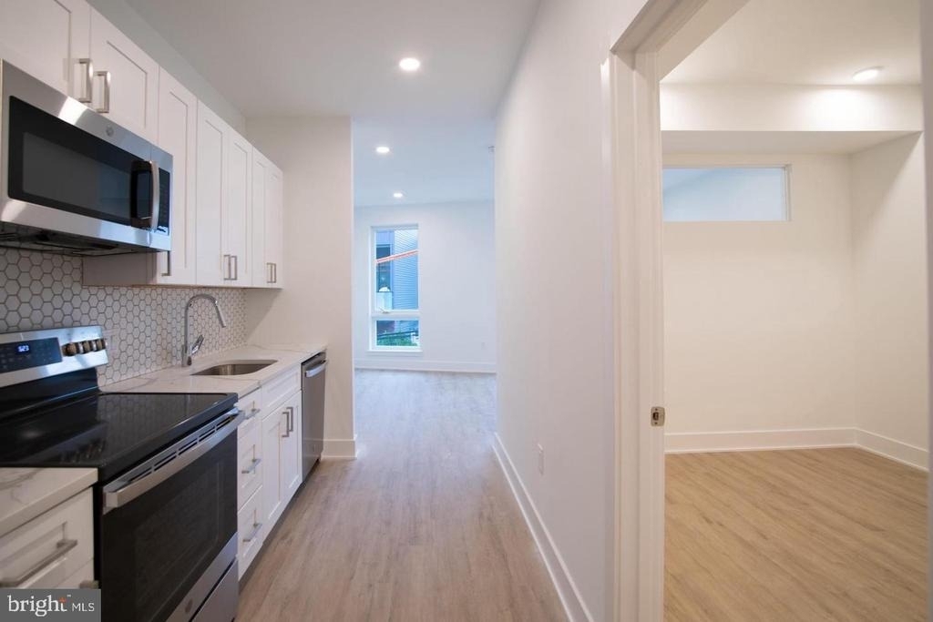 1325 N Lee Street - Photo 11