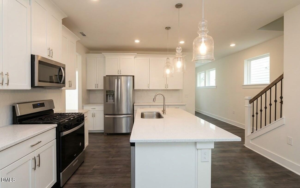 435 Clark Creek Lane - Photo 2