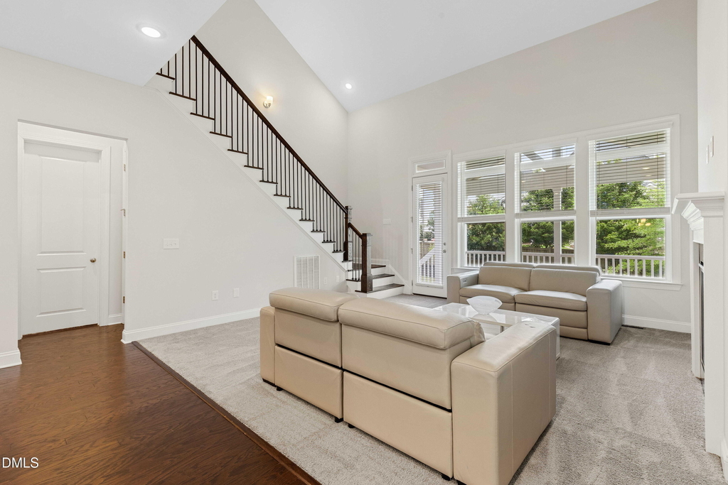 912 Village View Lane - Photo 15