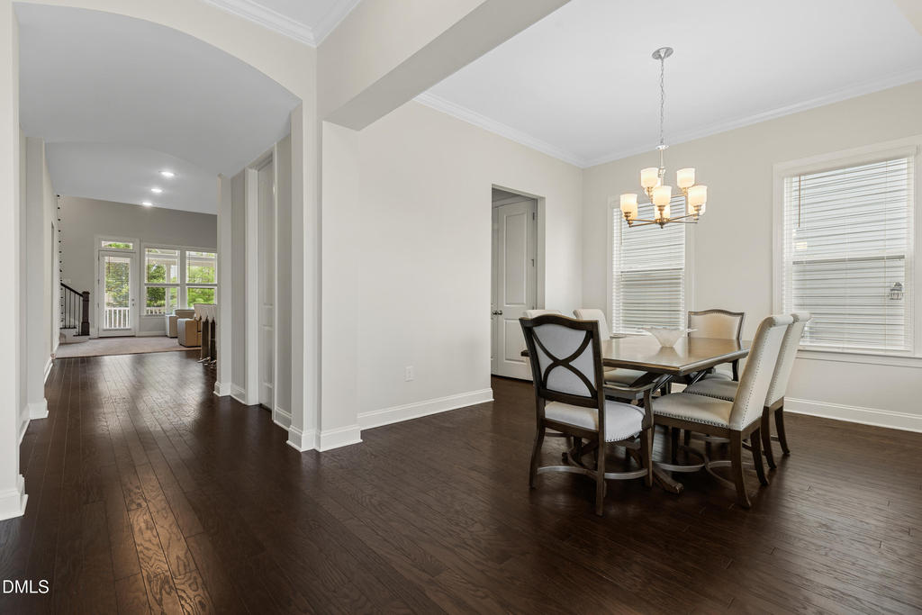912 Village View Lane - Photo 4