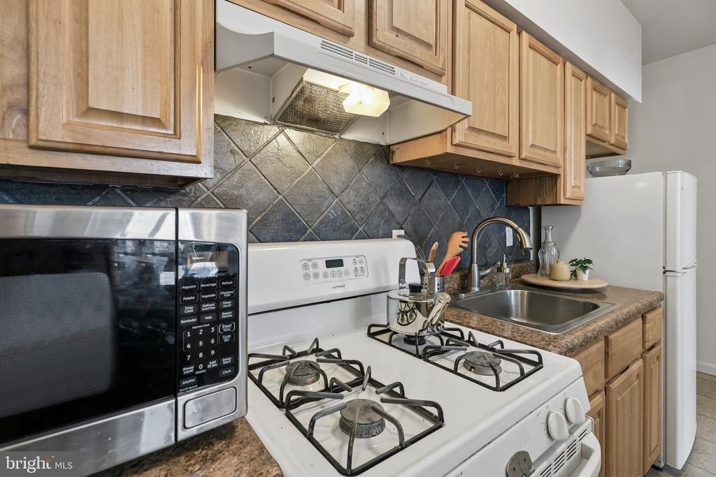 1829 Mckean Street - Photo 9