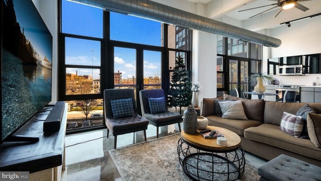 444 N 4th Street - Photo 1