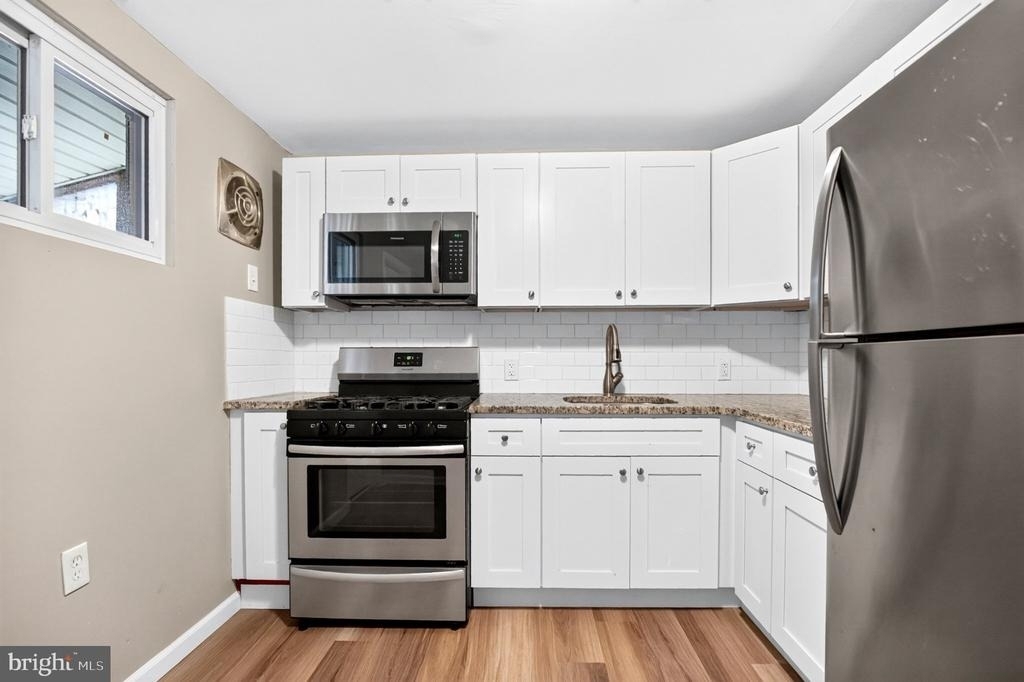 3225 Gaul Street - Photo 5