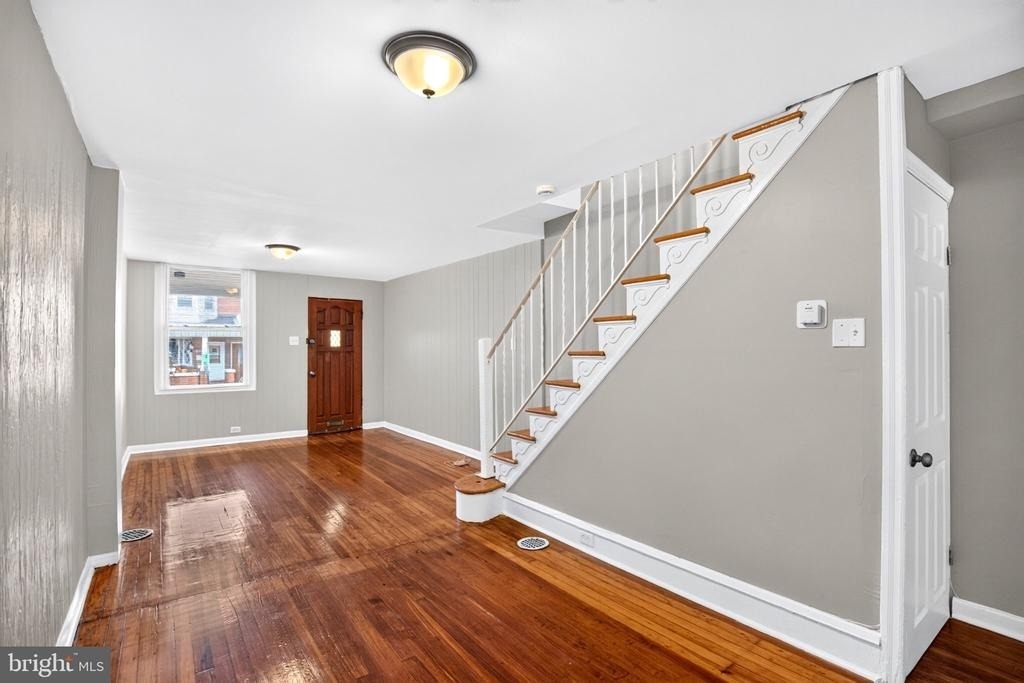 3225 Gaul Street - Photo 3