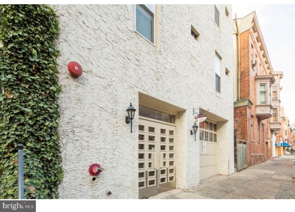 2311 Spruce Street - Photo 1
