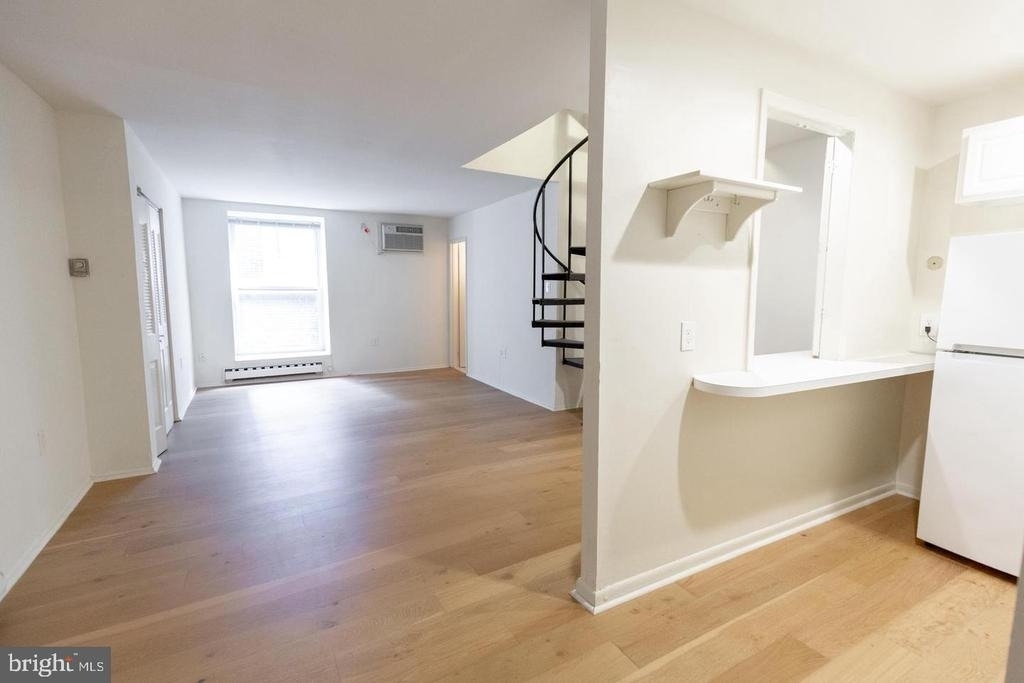 2311 Spruce Street - Photo 2