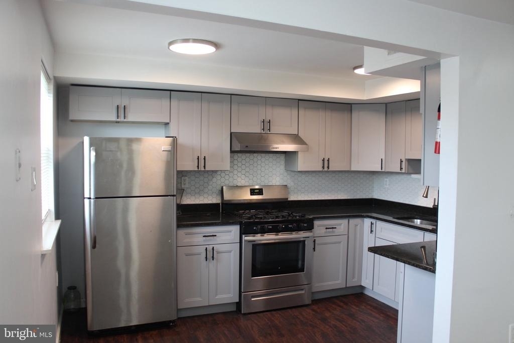 515 Foster Street - Photo 4