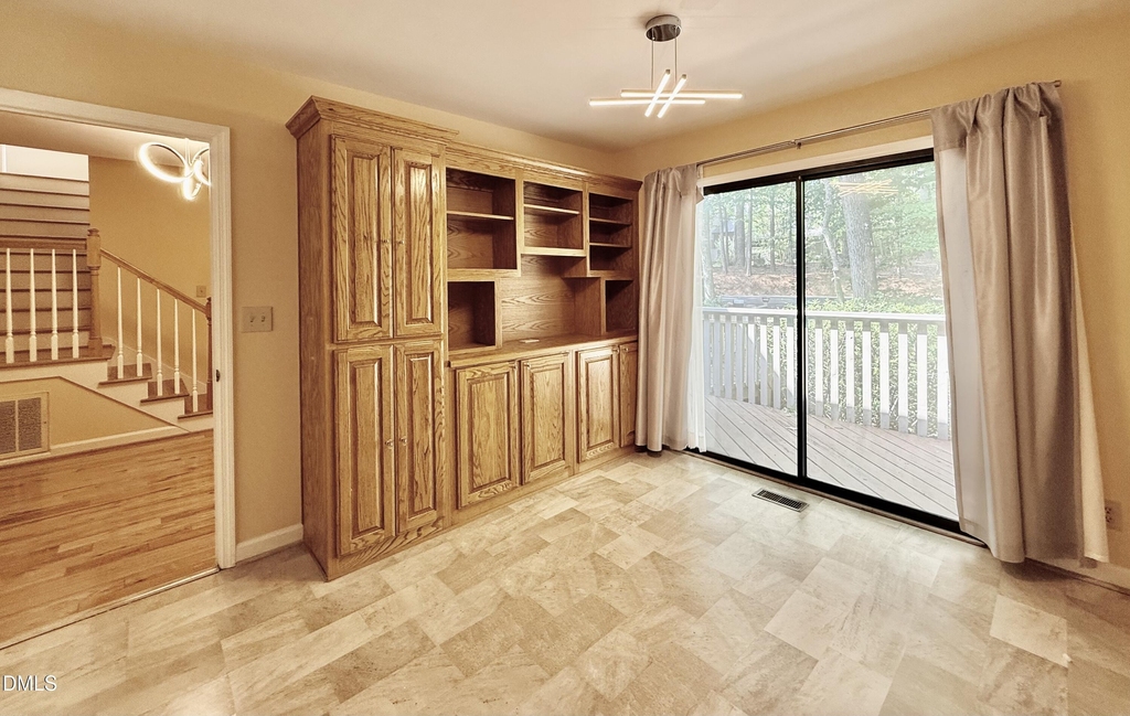 106 Montrose Drive - Photo 21