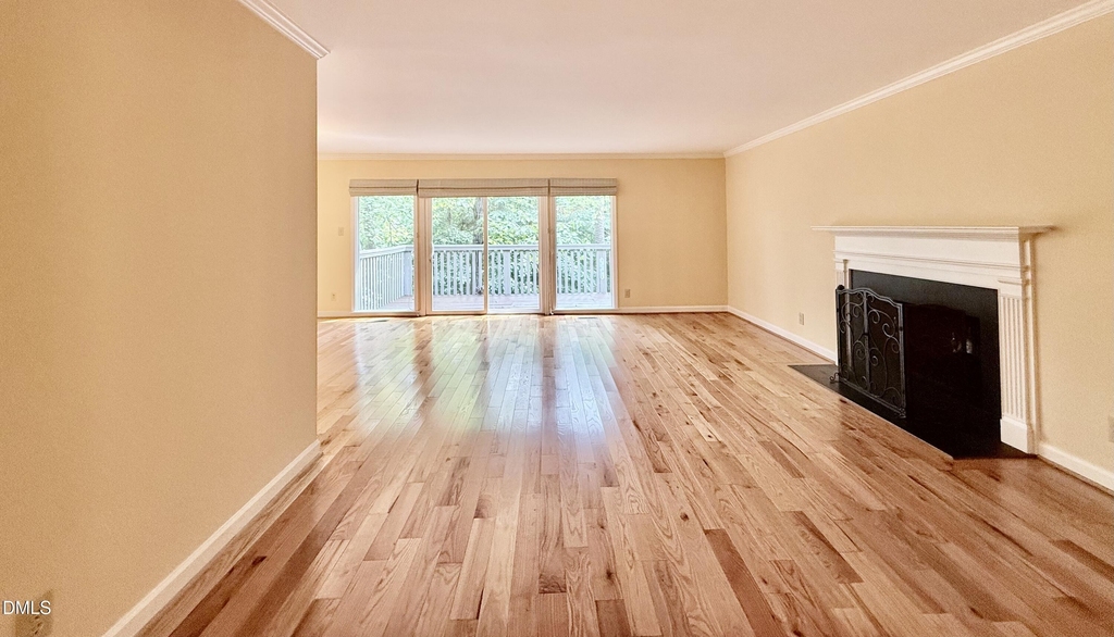 106 Montrose Drive - Photo 6