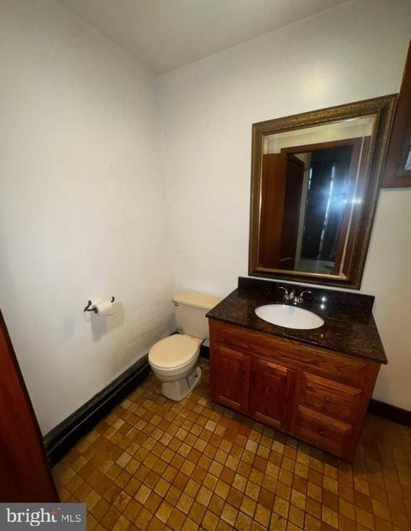 727 S 16th Street - Photo 2
