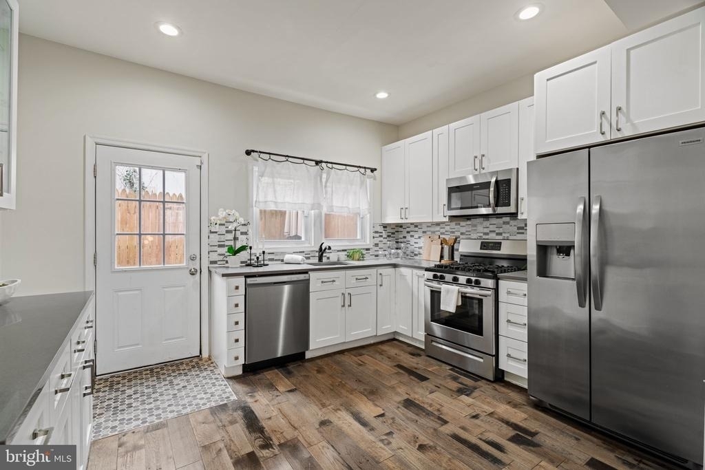 1331 N Newkirk Street - Photo 11