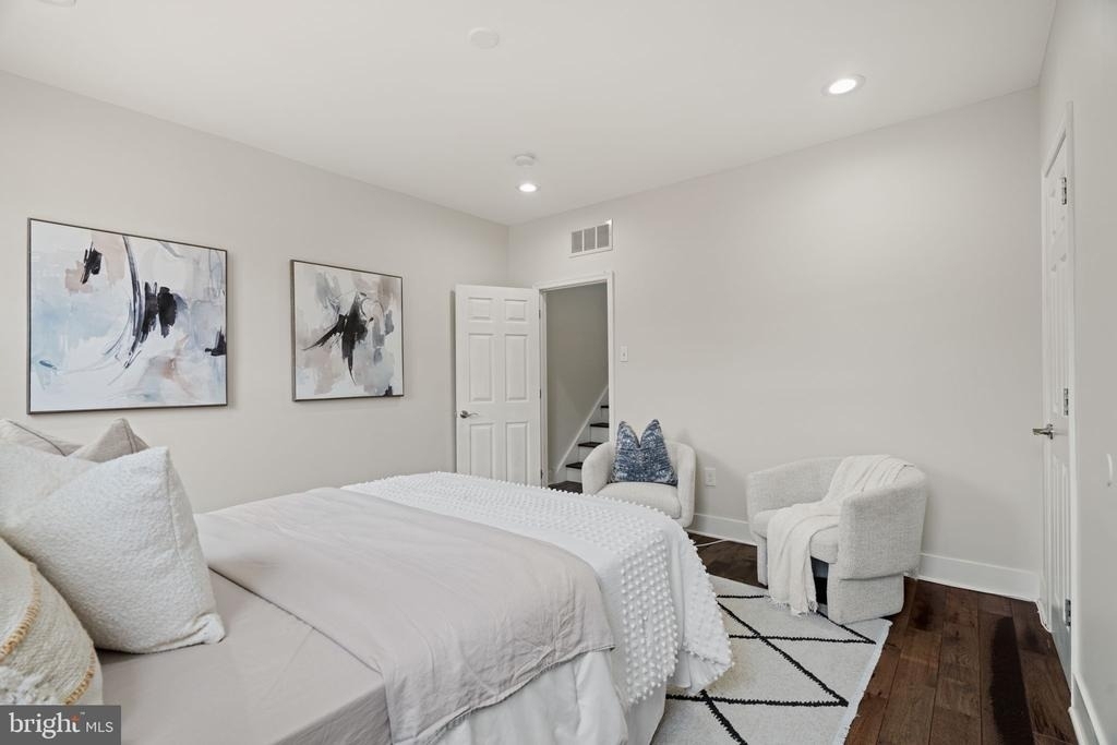 1331 N Newkirk Street - Photo 23