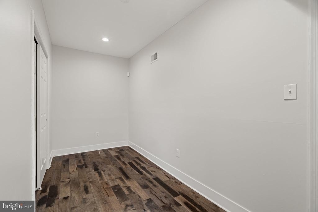 1331 N Newkirk Street - Photo 21