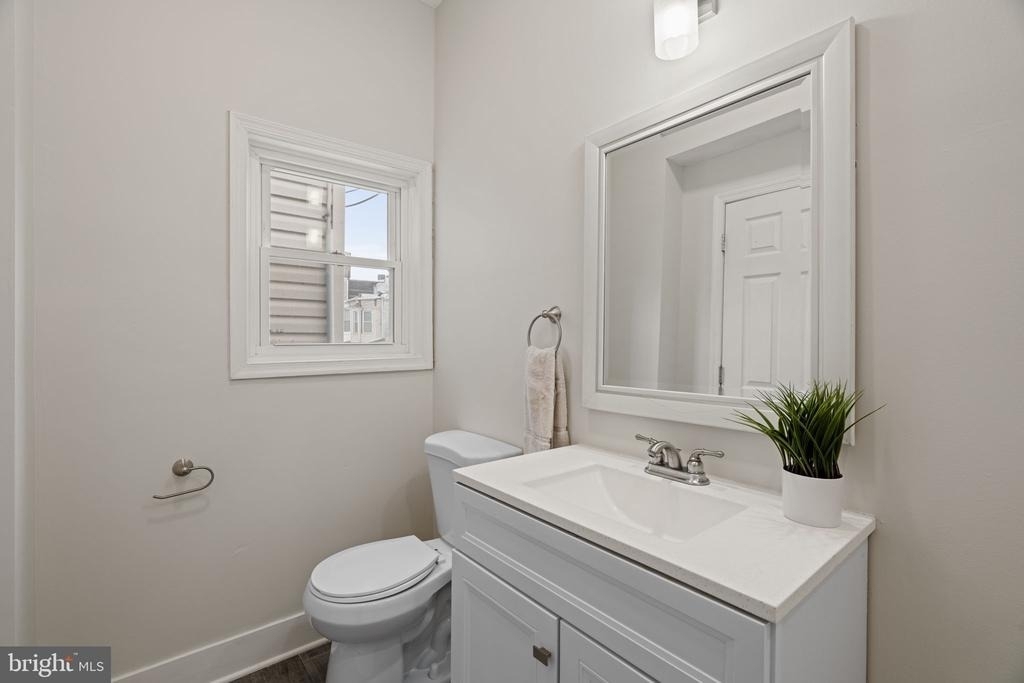 1331 N Newkirk Street - Photo 18