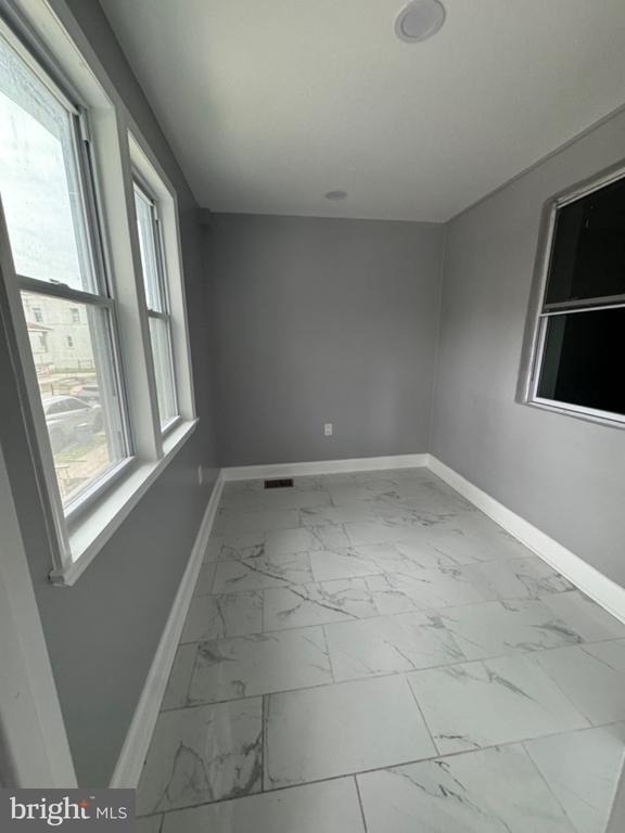 2604 S Holbrook Street - Photo 2