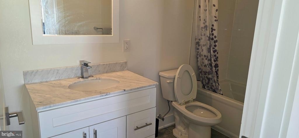 1003 N Bodine Street - Photo 10