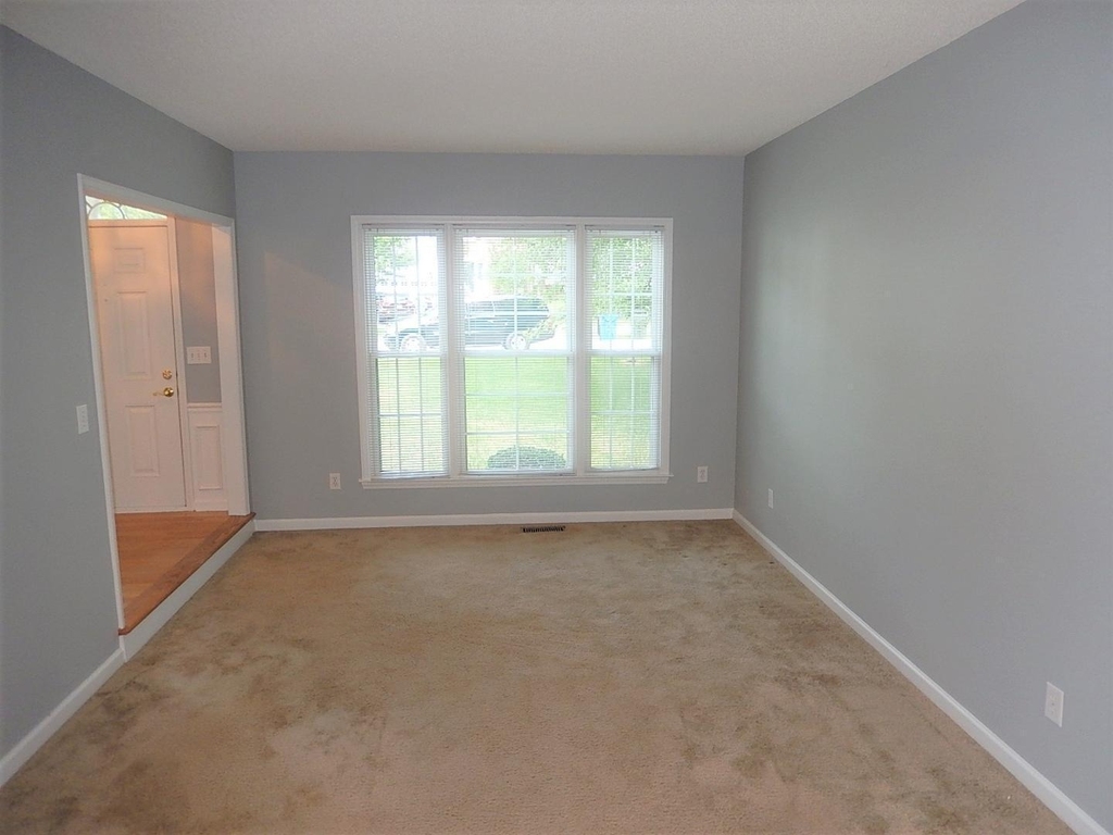 9801 Goodrum Court - Photo 10