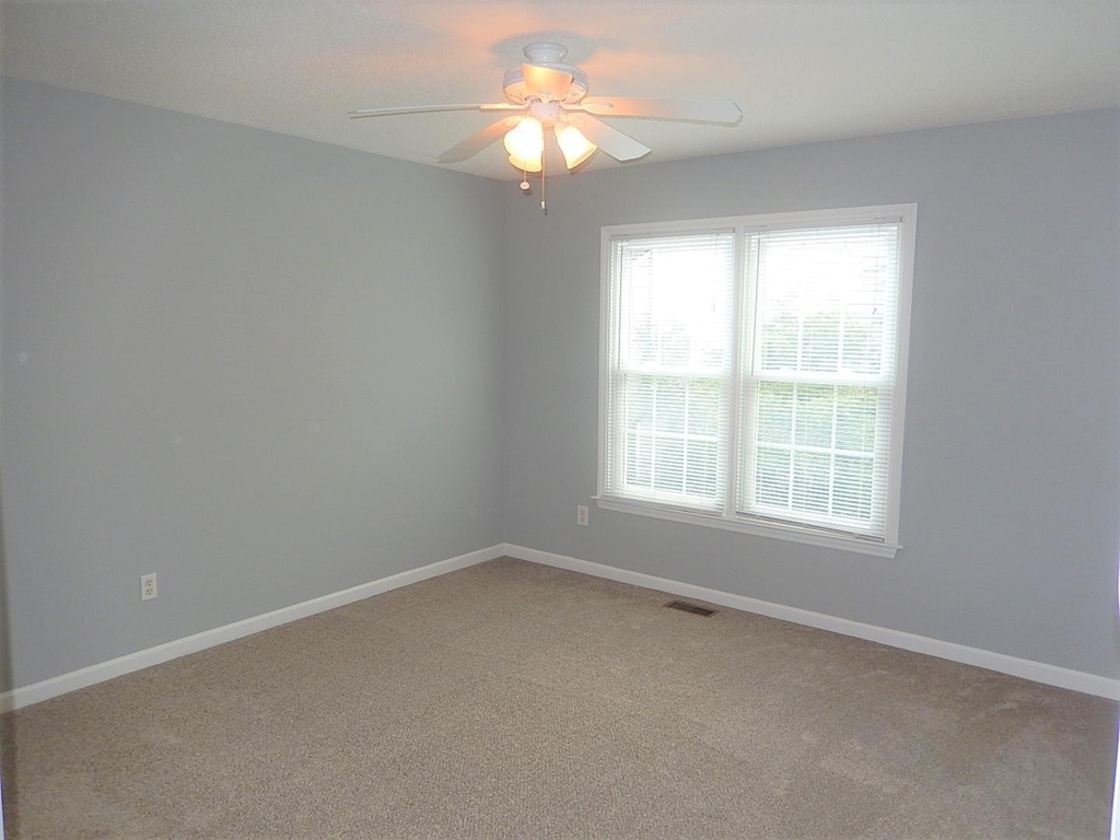 9801 Goodrum Court - Photo 15