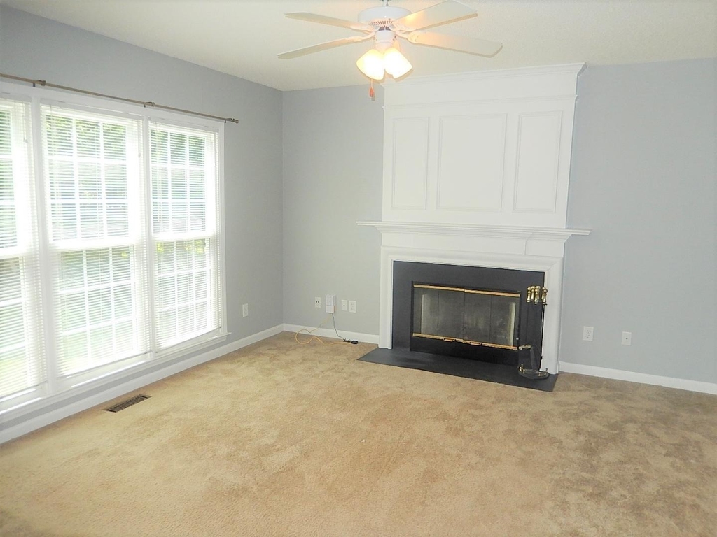 9801 Goodrum Court - Photo 2