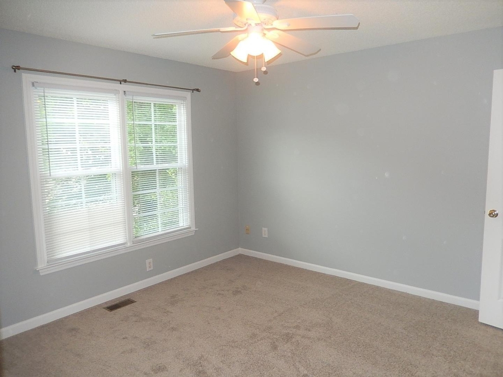 9801 Goodrum Court - Photo 14