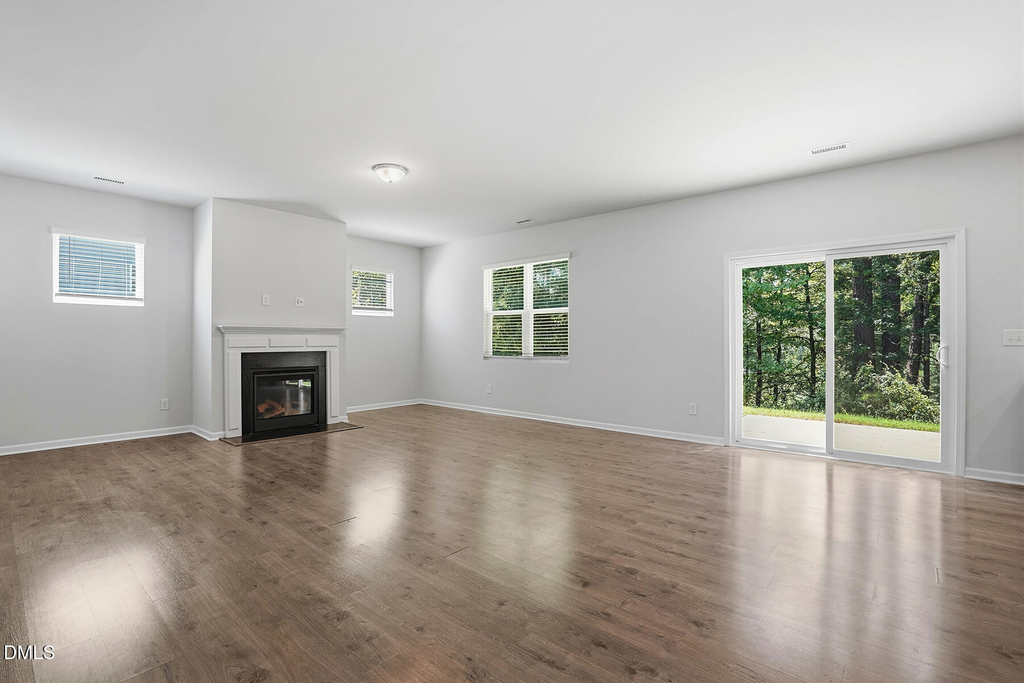 1425 Haltwhistle Street - Photo 7