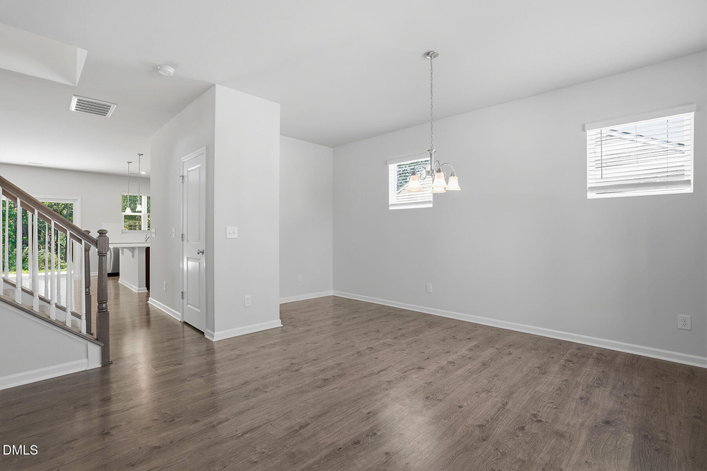 1425 Haltwhistle Street - Photo 4