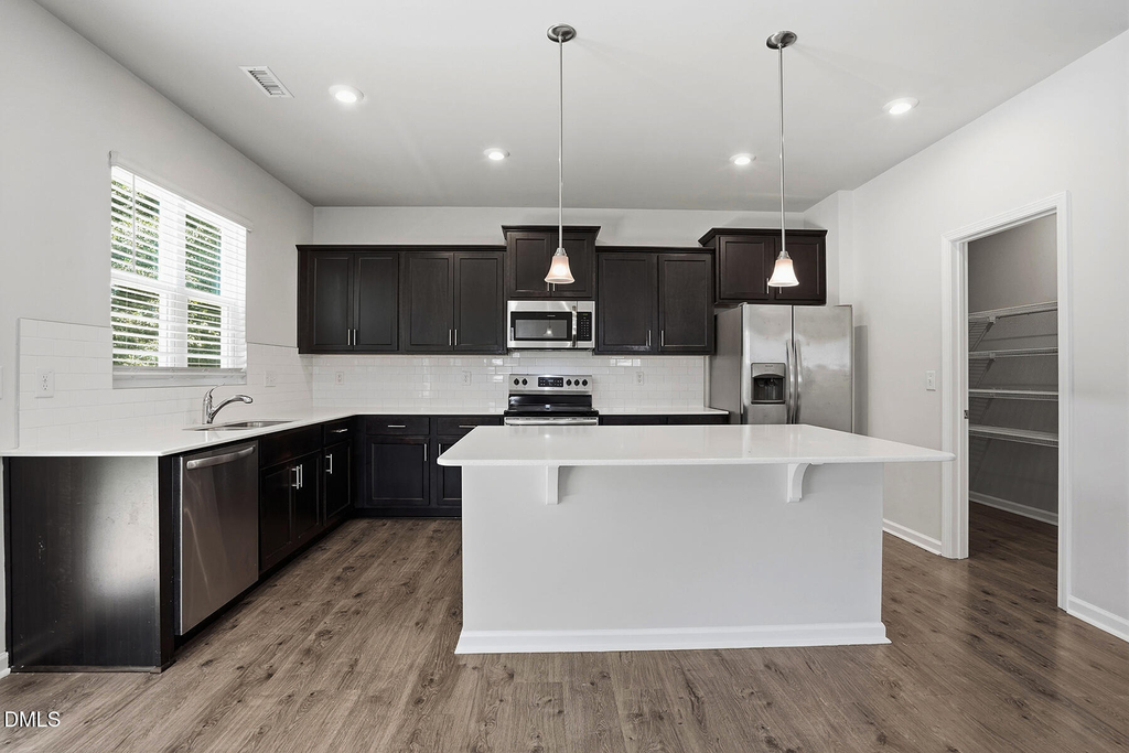 1425 Haltwhistle Street - Photo 11