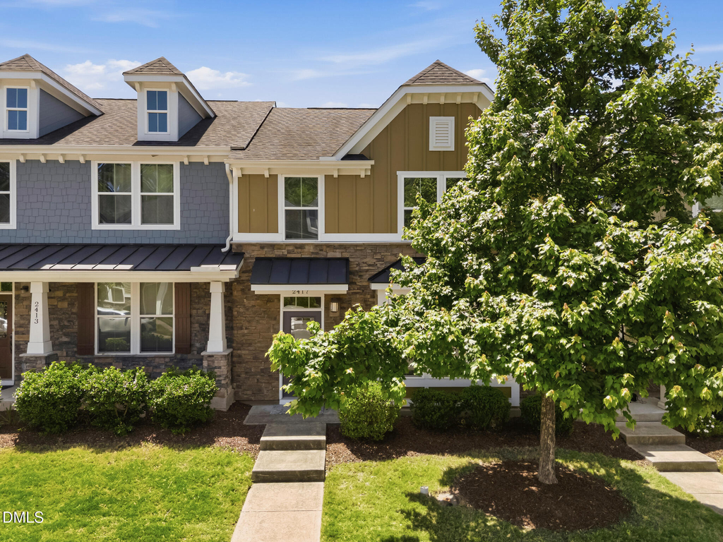 2417 Historic Circle - Photo 2