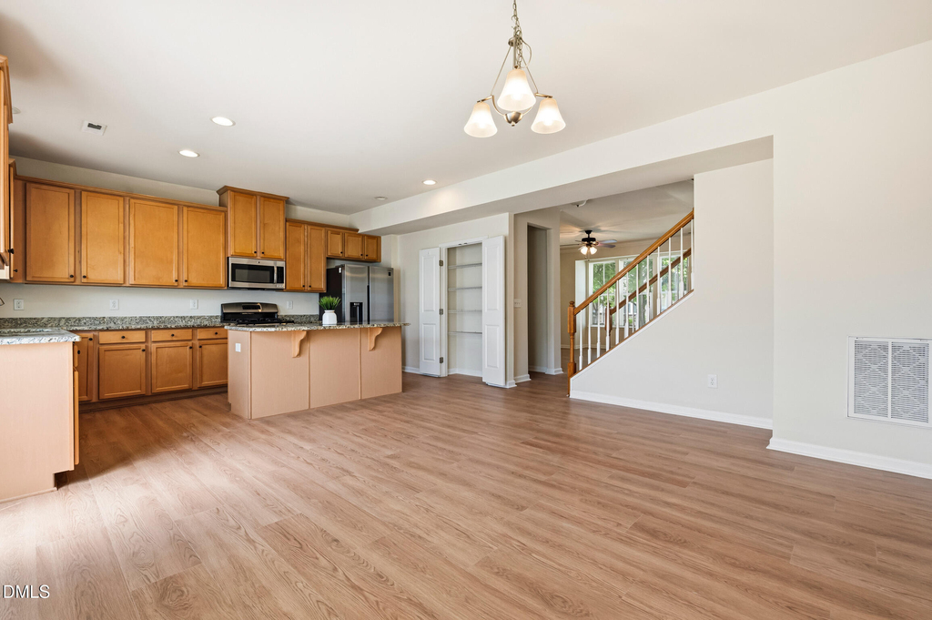 2417 Historic Circle - Photo 5