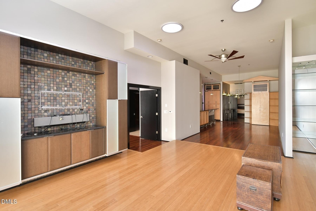 319 Fayetteville Street - Photo 10