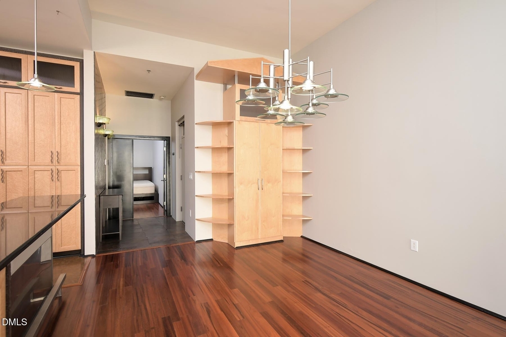 319 Fayetteville Street - Photo 6